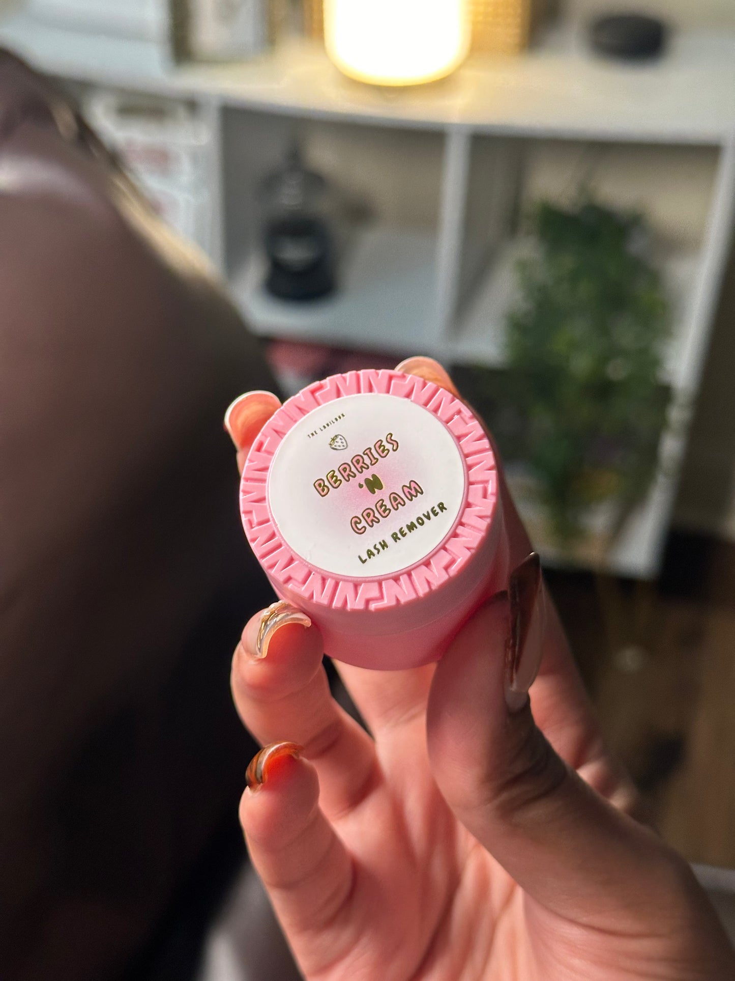 Cream lash remover